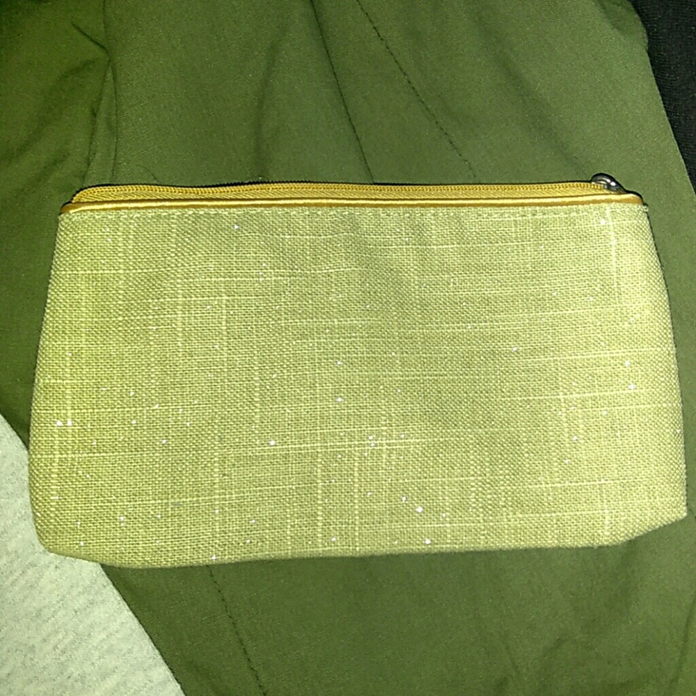Makeup bag
